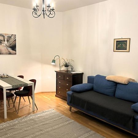 Casa Nostra - Ruhige Stadtwohnung Mit Balkon Wien Exteriör bild