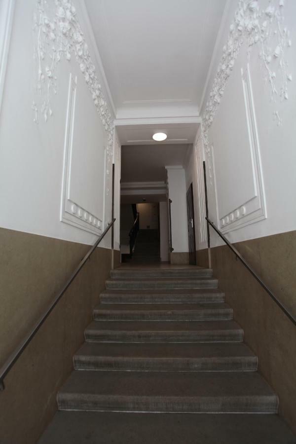 Casa Nostra - Ruhige Stadtwohnung Mit Balkon Wien Exteriör bild